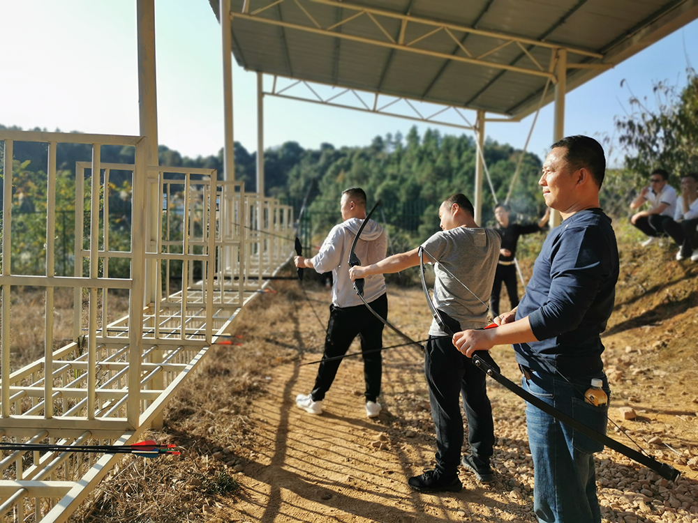 湖南世瑞環(huán)?？萍加邢薰?株洲治理餐飲油煙污染,廚房清理