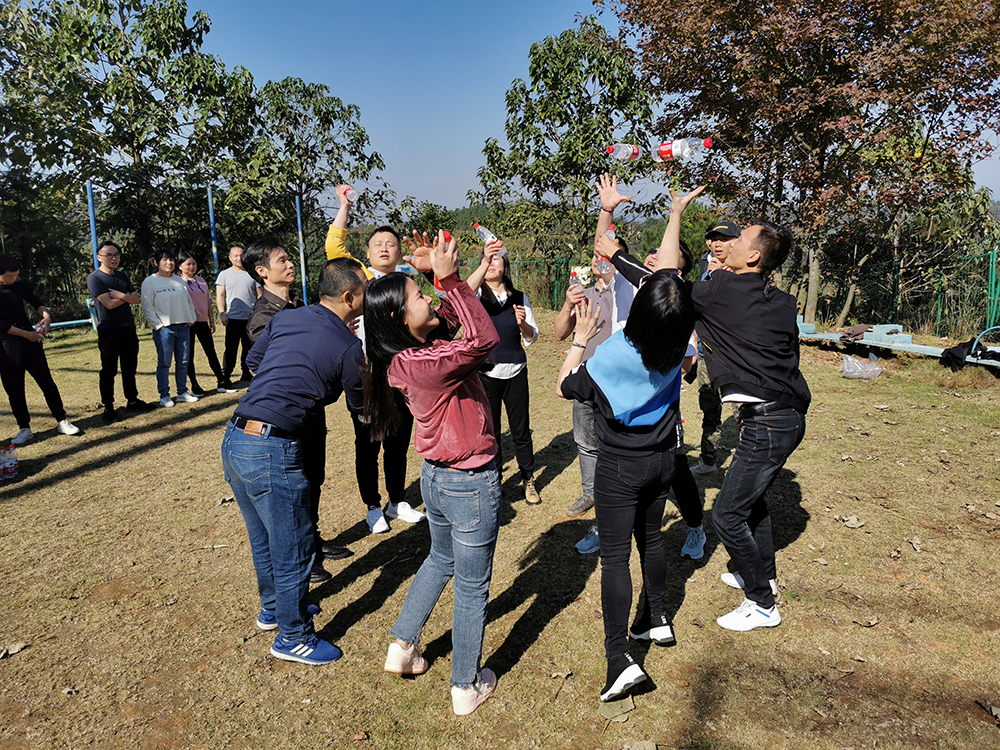 湖南世瑞環(huán)?？萍加邢薰?株洲治理餐飲油煙污染,廚房清理